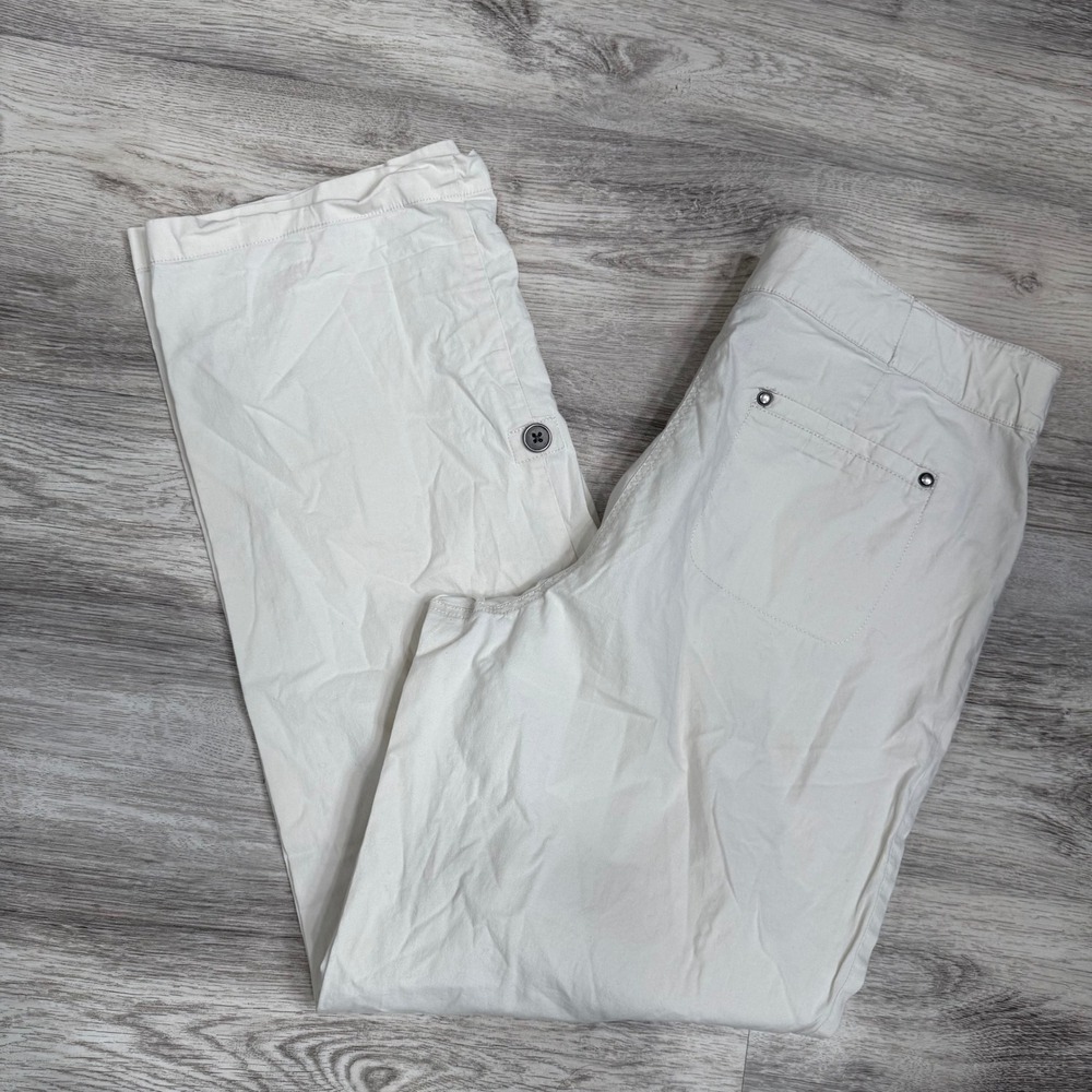 Additions‎ by Chicos Women Beige Cargo Pants Size 1.5 M Cropped Button Detail